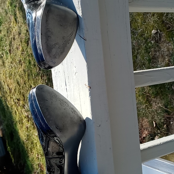 Vegan Patent leather heels - Picture 5 of 6